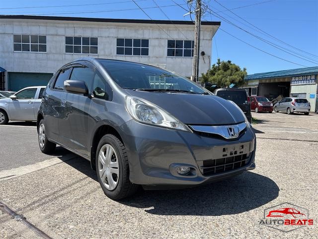 2013 HONDA FIT 15XH (SILVER M)