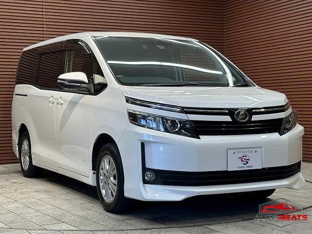 2016 TOYOTA VOXY V (PEARL WHITE)