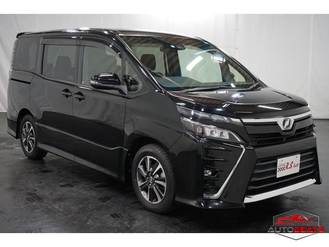 2017 TOYOTA VOXY ZS (BLACK)