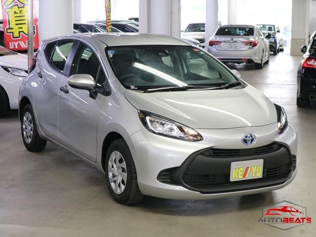 2022 TOYOTA AQUA B (SILVER M)