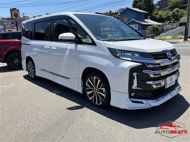2022 TOYOTA NOAH HYBRID S-Z (PEARL WHITE)