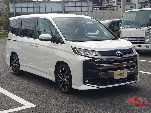 2022 TOYOTA NOAH S-Z ( PEARL WHITE)