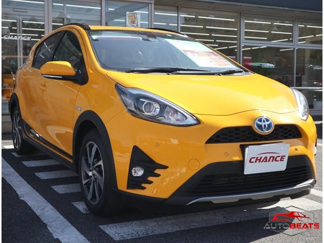2019 TOYOTA AQUA CROSSOVER (YELLOW)