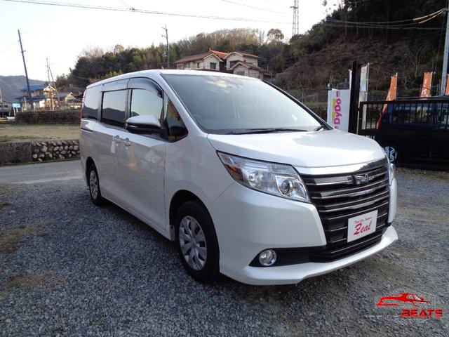 2017 TOYOTA NOAH X (PEARL WHITE)