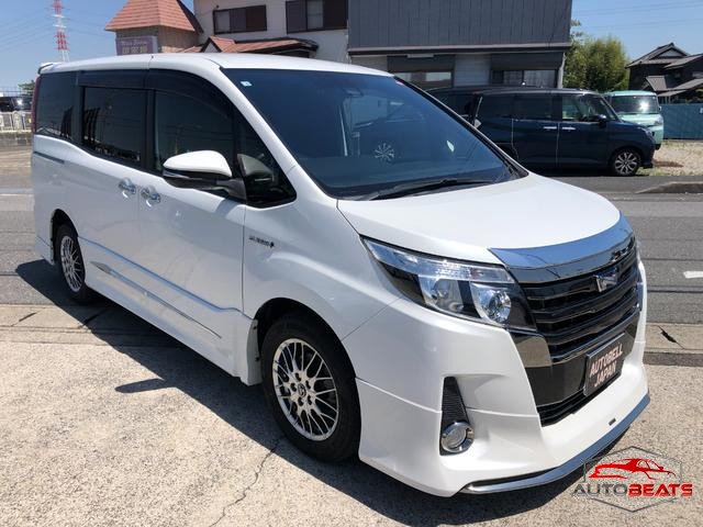 2016 TOYOTA NOAH HYBRID SI WxB (PEARL)