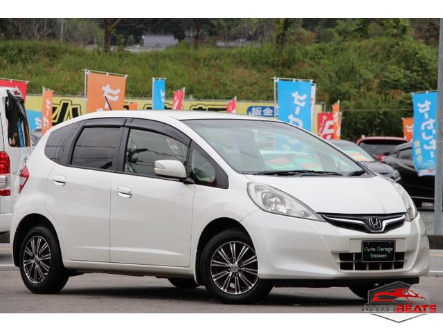 2013 HONDA FIT 13G SMART SELECTION FINESTYLE (PEARL WHITE)