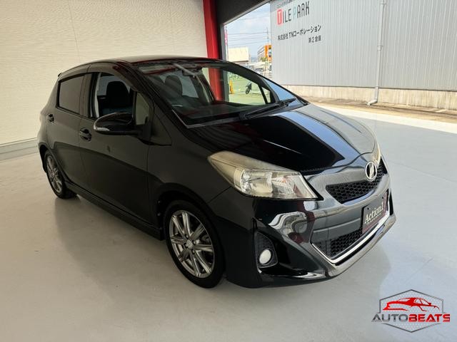 2013 TOYOTA VITZ RS (BLACK M)