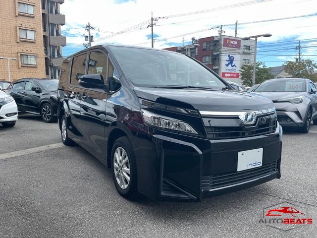 2018 TOYOTA VOXY HYBRID X (BLACK)
