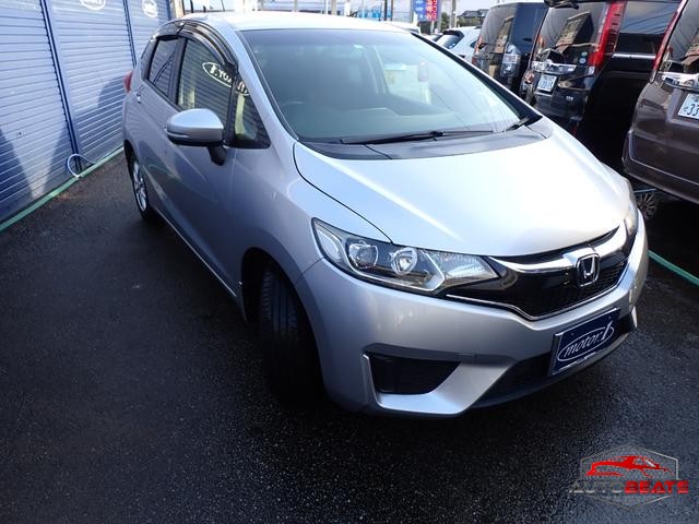2016 HONDA FIT 13G F PACKAGE (SILVER)