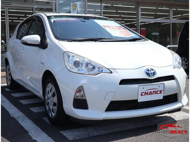 2014 TOYOTA AQUA S (PEARL WHITE)