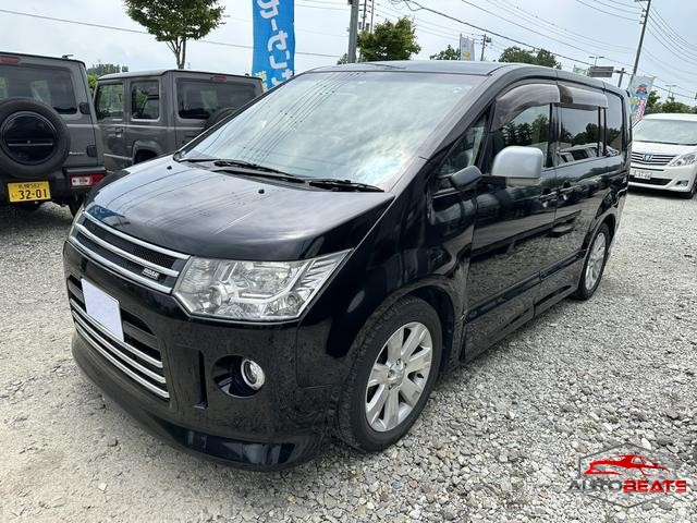 2013 MITSUBISHI DELICA D:5 ROADEST G POWER PACKAGE (BLACK)