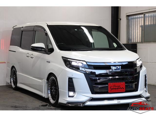2017 TOYOTA NOAH HYBRID SI (PEARL WHITE)