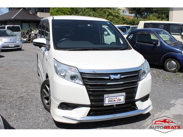2015 TOYOTA NOAH HYBRID X (PEARL WHITE)