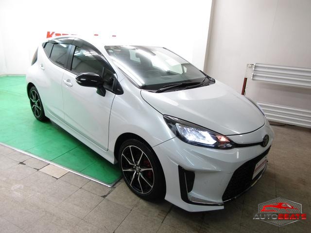 2022 TOYOTA AQUA GR SPORT (PEARL WHITE)