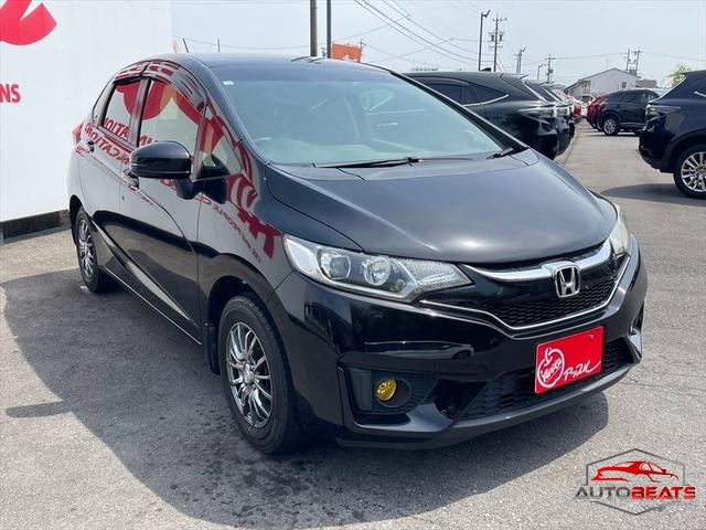 2016 HONDA FIT 13G F PACKAGE COMFORT EDITION (BLACK)