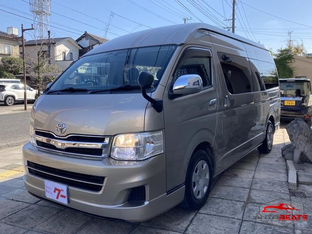 2010 TOYOTA HIACE WAGON GRAND CABIN (GOLD)