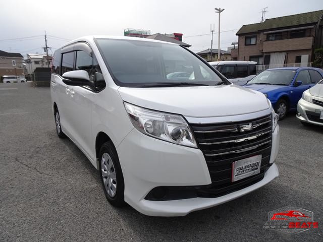 2018 TOYOTA NOAH X (PEARL)