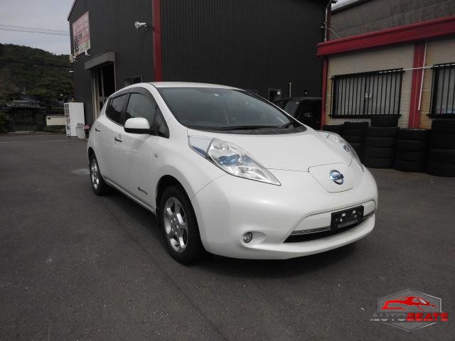 2013 NISSAN LEAF X (PEARL)