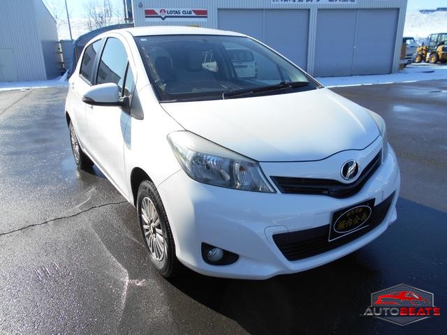 2013 TOYOTA VITZ F CIEL (WHITE)