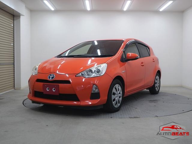 2013 TOYOTA AQUA S (ORANGE)