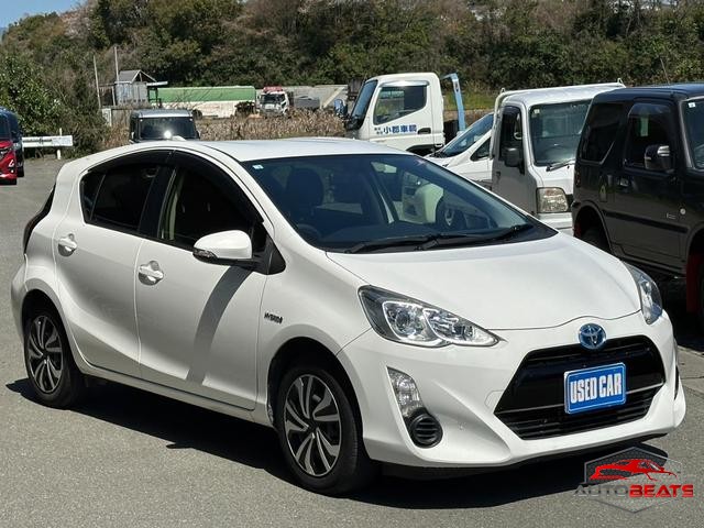 2015 TOYOTA AQUA S (WHITE)