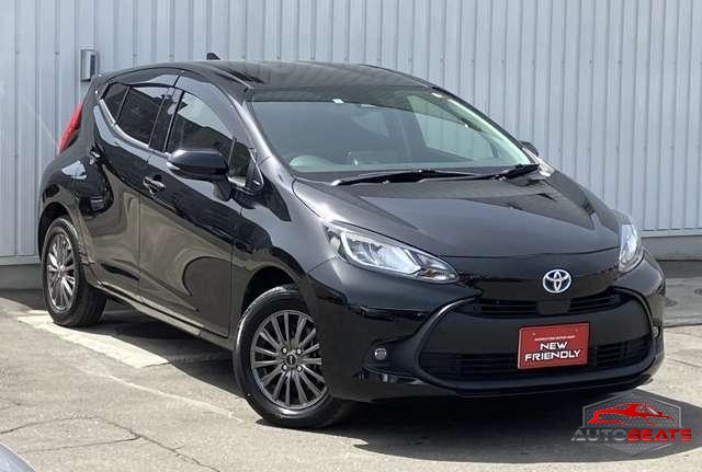 2021 TOYOTA AQUA X (BLACK)