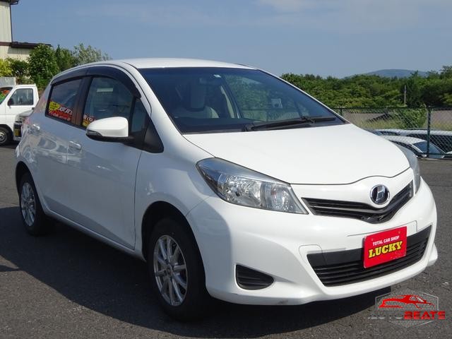 2012 TOYOTA VITZ F (WHITE)