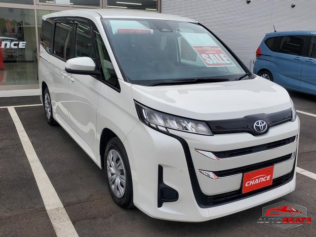2022 TOYOTA NOAH X (PEARL WHITE)