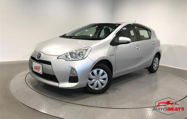 2013 TOYOTA AQUA L (SILVER M)